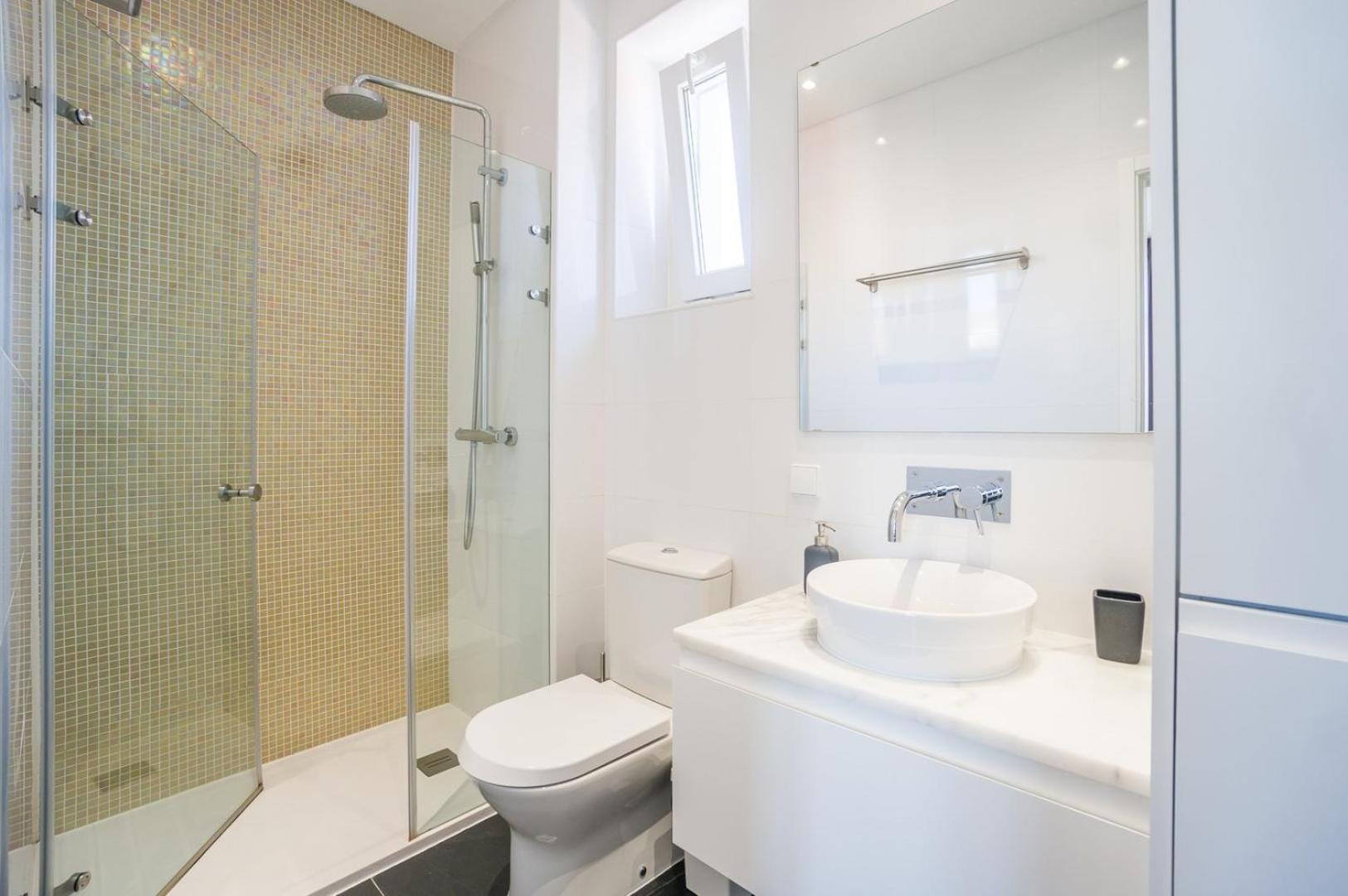 Guestready - Chic And Vibrant Stay Near Anjos Lisbon Bagian luar foto